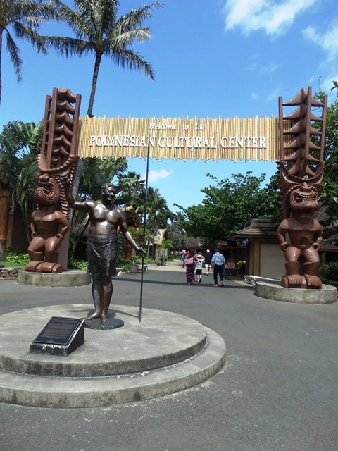 Photo of entrance to the Polynesian Cultural Center