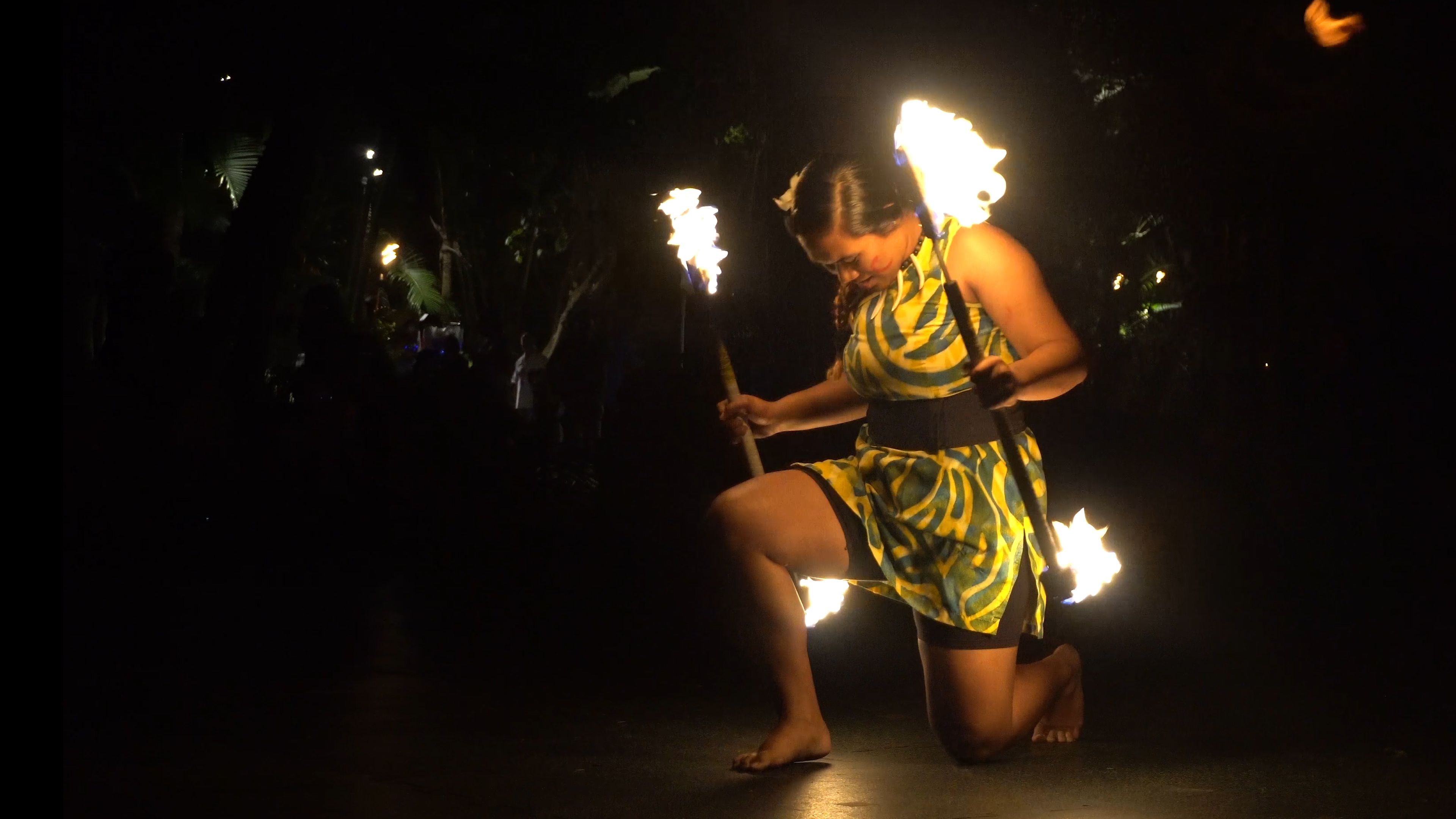 Geri Galeai performs with two fireknifes at the 27th Annual World Fireknife Competition