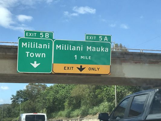 Mililani town highway sign photo