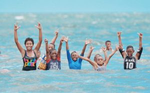 image of Fijian kids at the beach