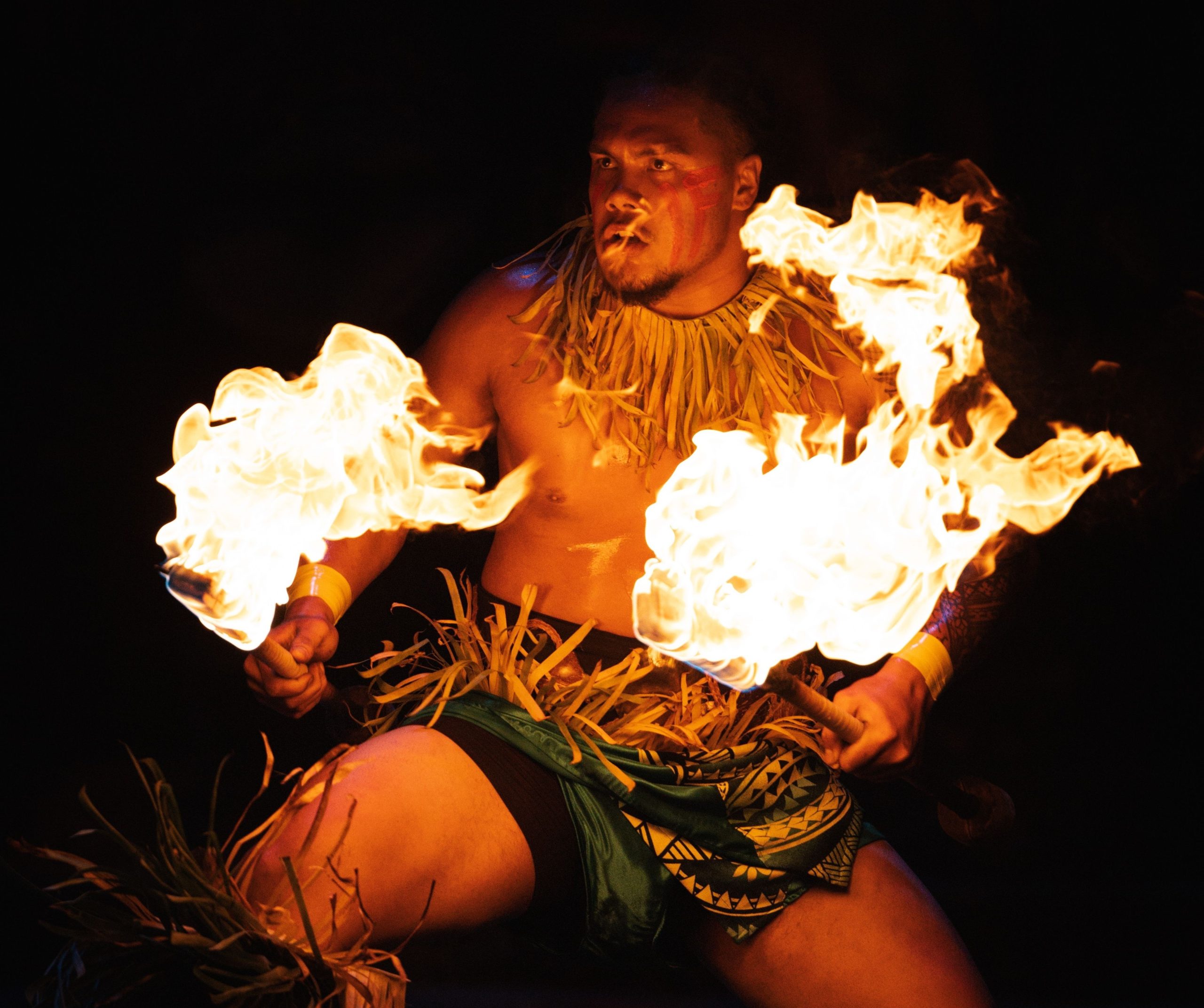Hale Motuapuaka performing at 2023 World Fireknife Competition