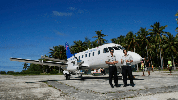 Cook Islands Plane