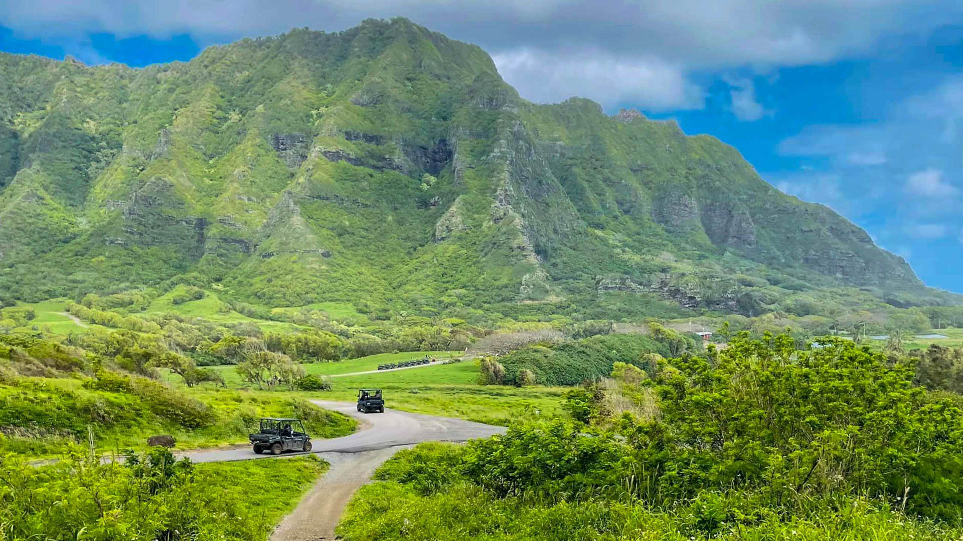 Scenic views at Kualoa Ranch, a top Instagrammable spot in Oʻahu.
